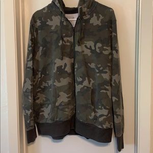 Time and Tru Womans  XXL Camo Zip Up Jacket